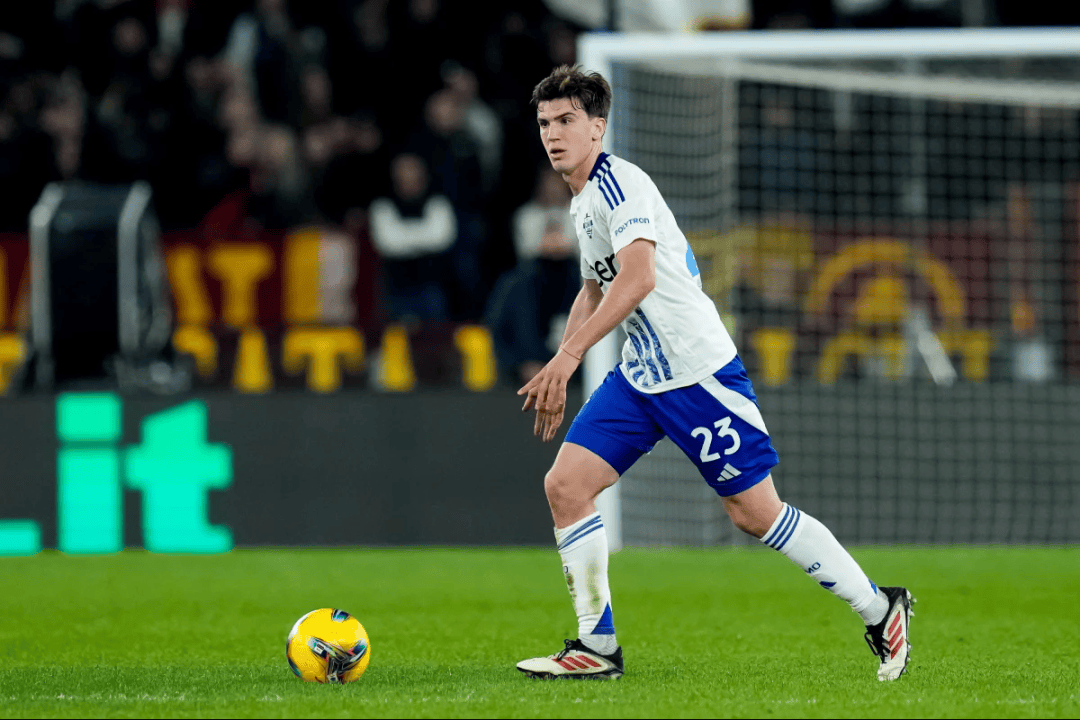 还是幕后的 还是幕后的