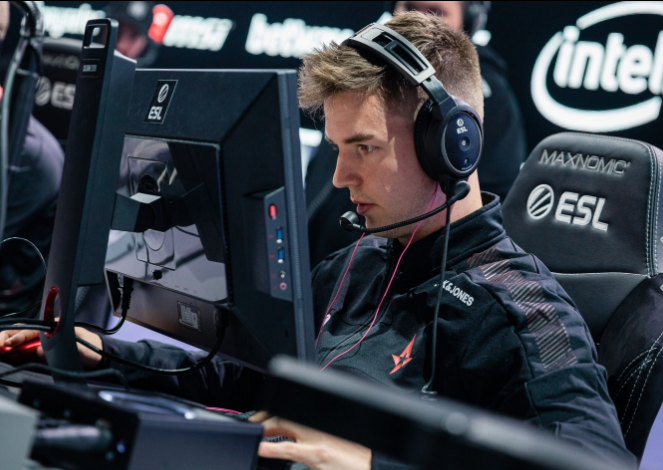 略和严格的 略和严格的