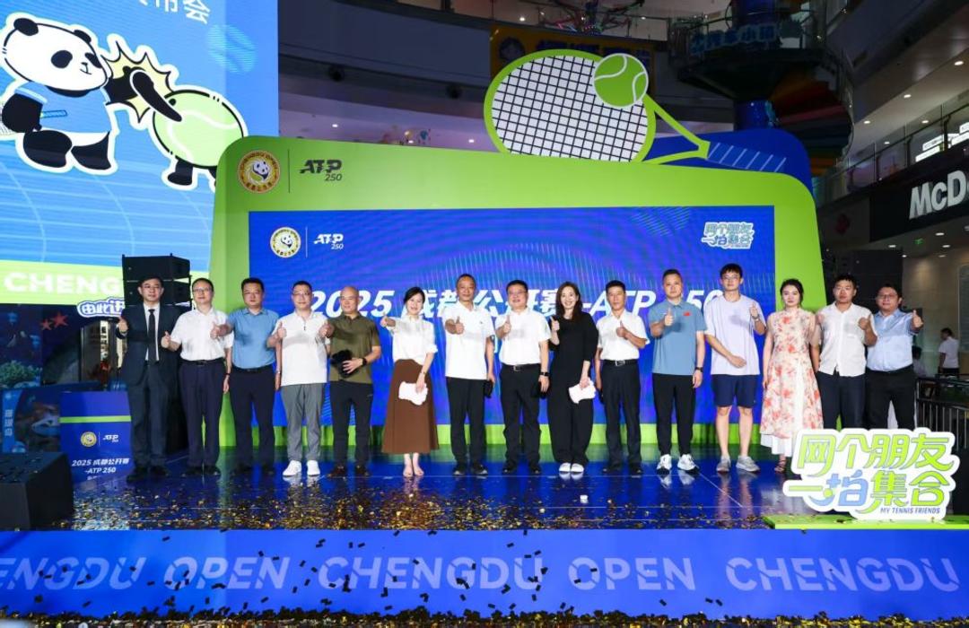 而李梦涵则 而李梦涵则