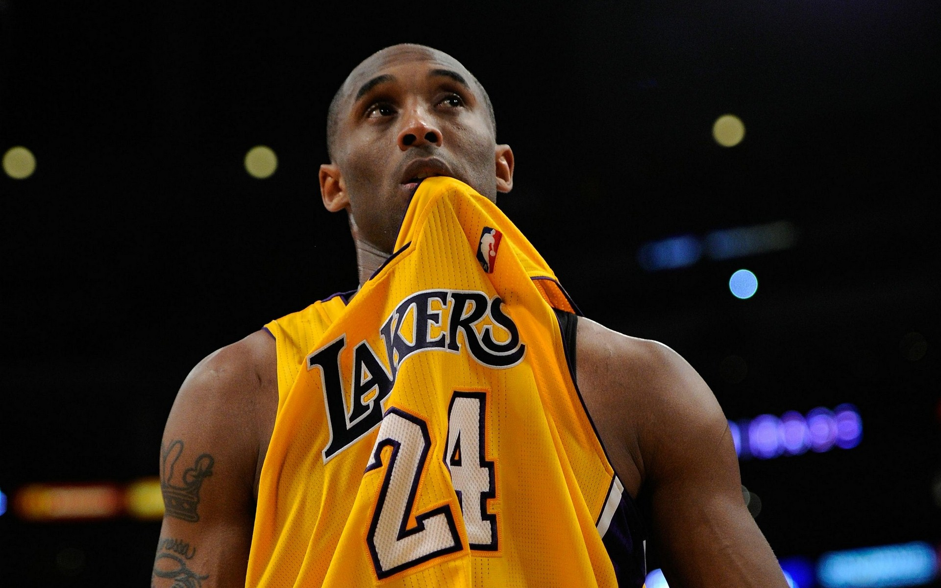 她们以实际 她们以实际